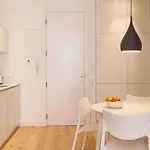 Destinationbcn Universitat Apartment