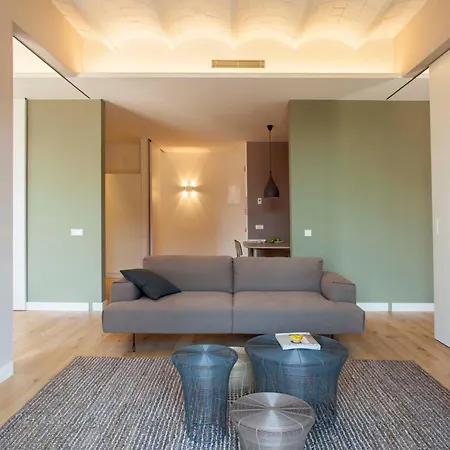 Destinationbcn Universitat Apartman *