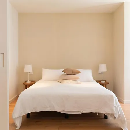 Destinationbcn Universitat Apartment *